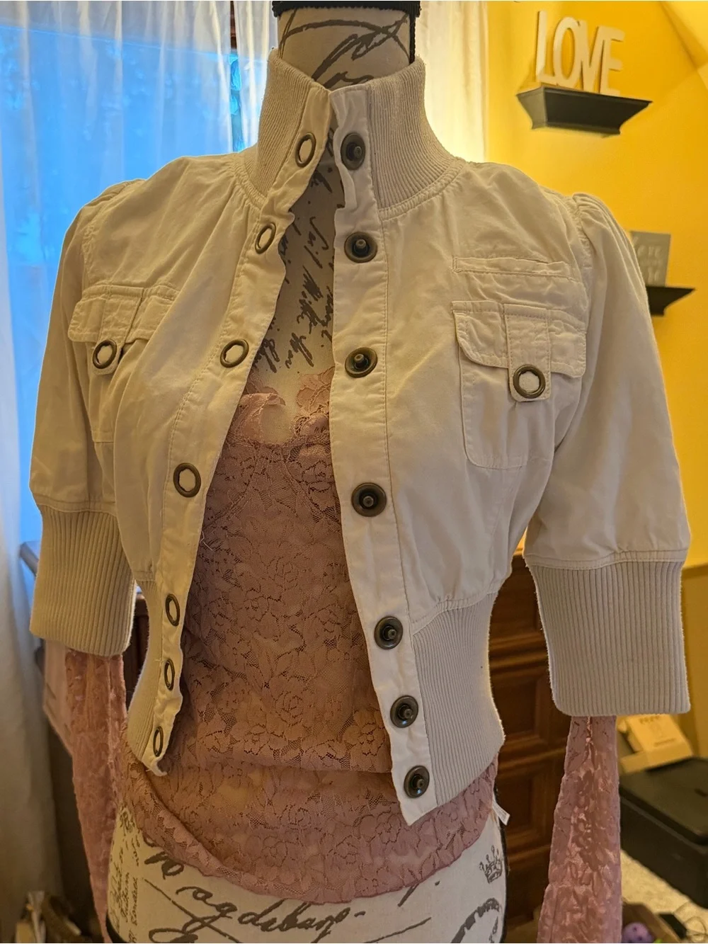 Forever 21 Cream Floral Short Sleeve Jacket - Picture 7 of 8